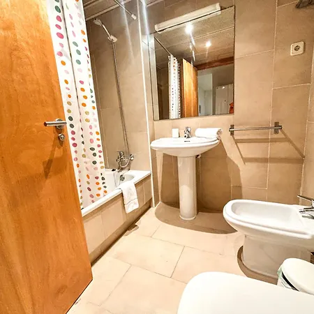 Two Bedroom Behind The Rambla 지로나